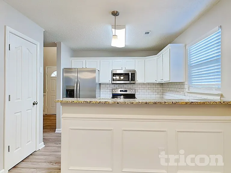 7310 Ravanna Dr — Photo 6