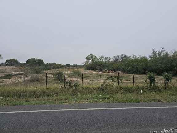 2nd image of 13407 Henze LOT 451