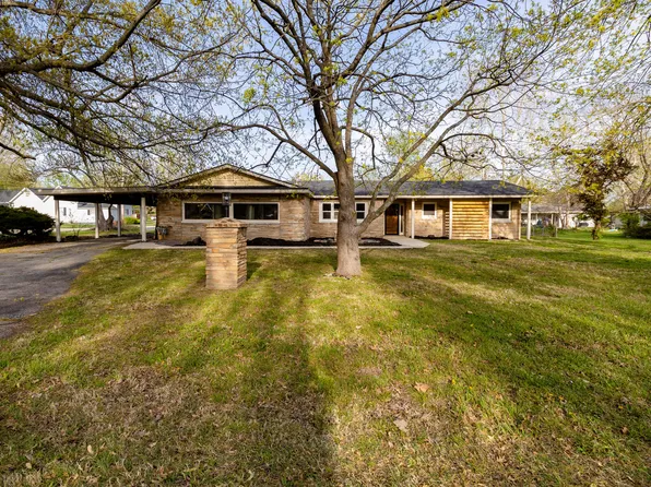 250 N Blair Street, Marshfield, MO 65706