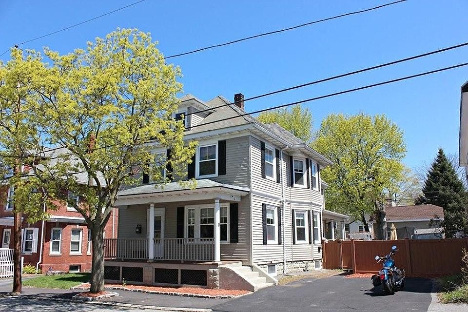 1st image of 11 Bradford Ave
