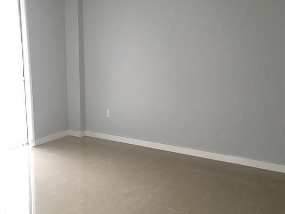 5th image of 15600 NW 7th Ave APT 718