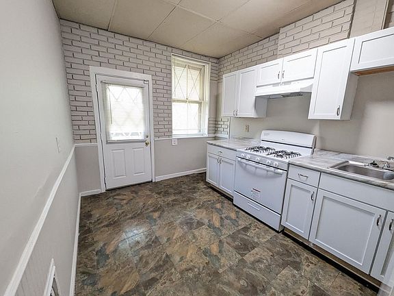 4th image of 4420 Athlone Ave #1F