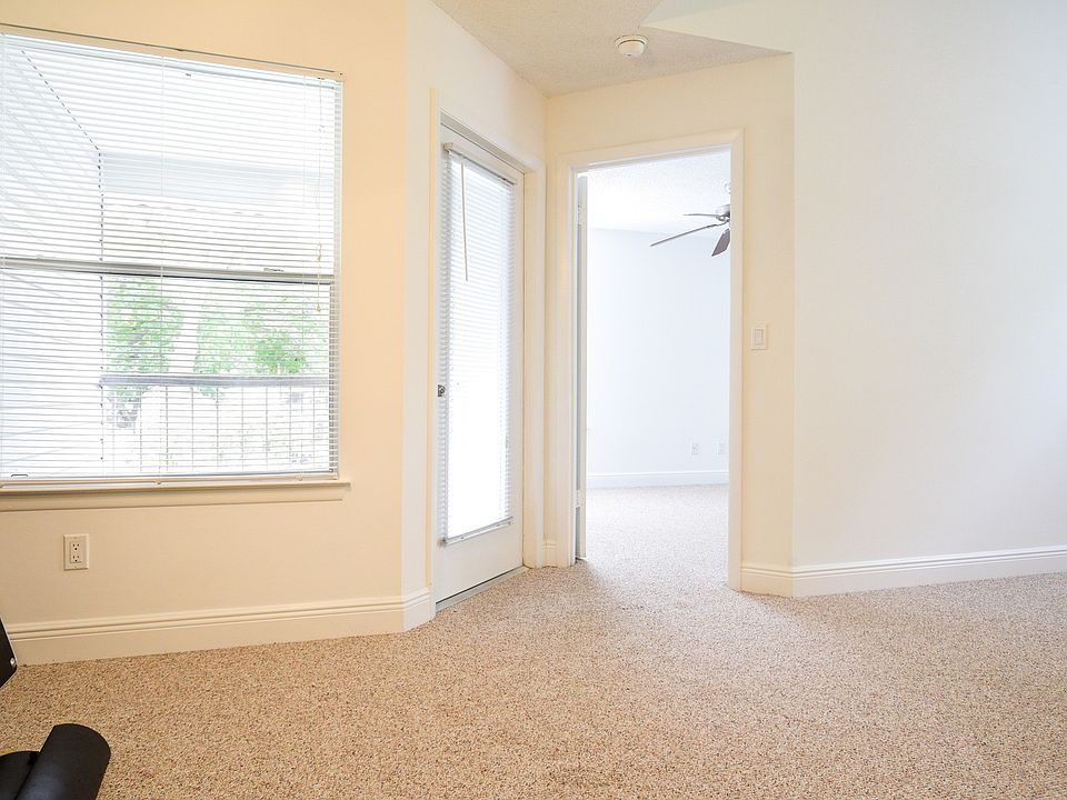 Regency Park At Lake Mary Condominiums Apartment Rentals Lake Mary