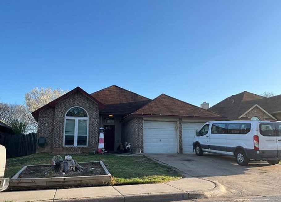 1st image of 2824 Salado Trl