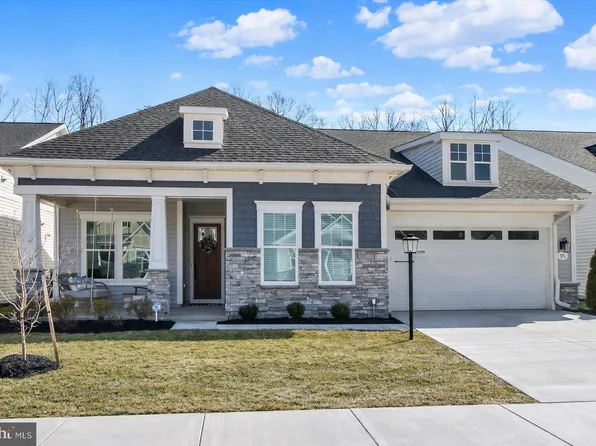 371 Quiet Creek Dr, Gettysburg, PA 17325