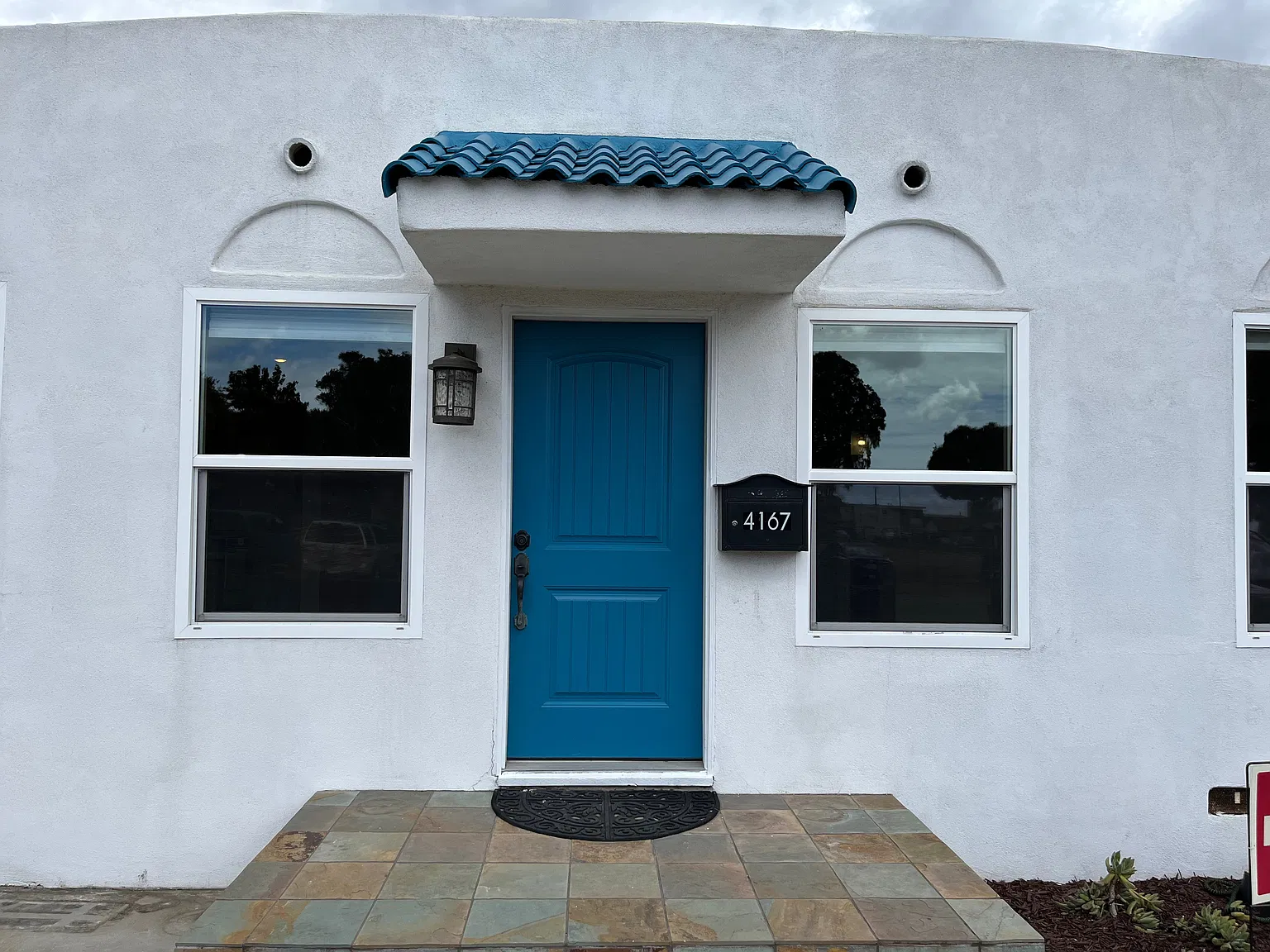 2 bed, 650 sqft, $3,000 — Photo 2