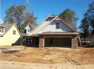 38 Onyx Ct, Pike Road, AL 36064
