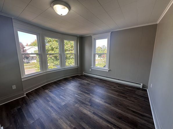108 E Main St #4