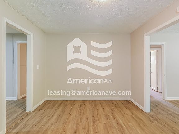 1633942_005_dining_room_13781927.jpg