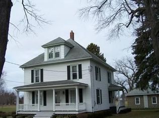 5283 Irish Rd, Lockport, NY 14094