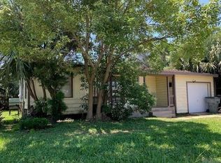 103 Trout Ave, Galveston, TX 77550