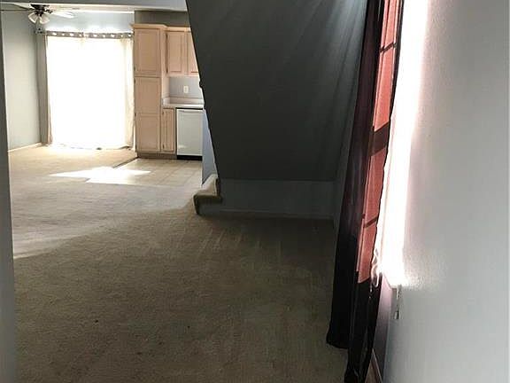 2nd image of 1347 SE Lexington Ave