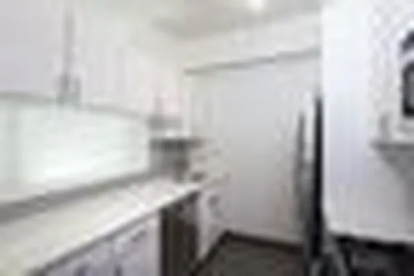 Rented by Horowitz Real Estate | media 28