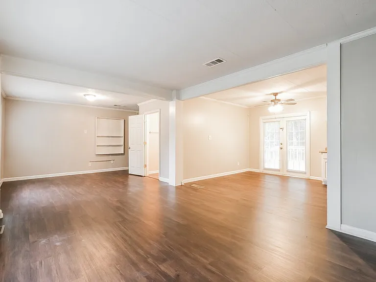 1165 Wisteria Dr SW — Photo 4