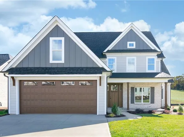 1336 Maple Chase Ln, Winston Salem, NC 27106