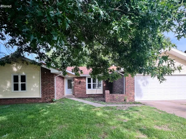 3852 S Hillcrest Avenue, Springfield, MO 65807