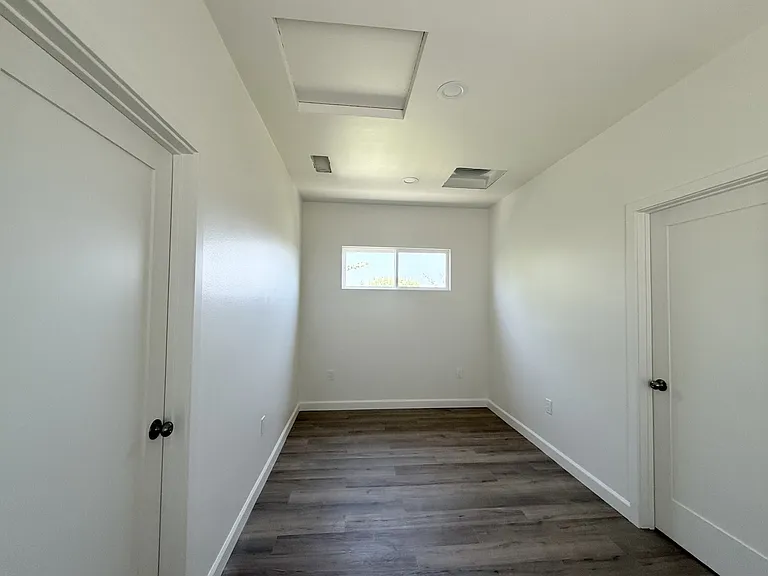 19036 Bridgeway Ln — Photo 14