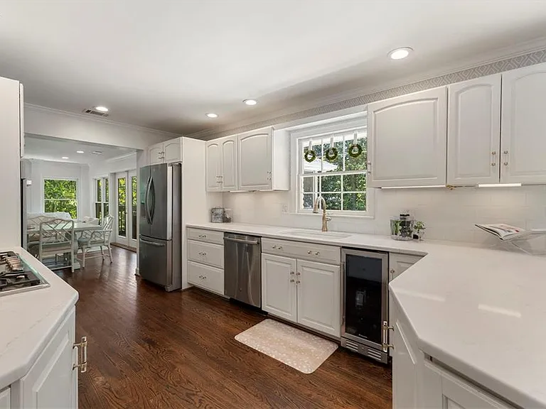 4770 Chatworth Ct — Photo 18