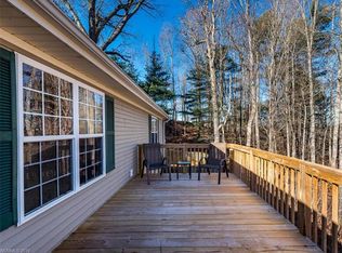 7 Bonnie View Dr, Leicester, NC 28748