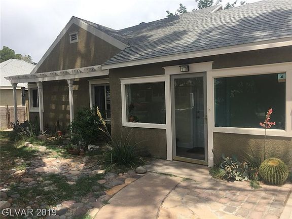 3rd image of 1305 Franklin Ave