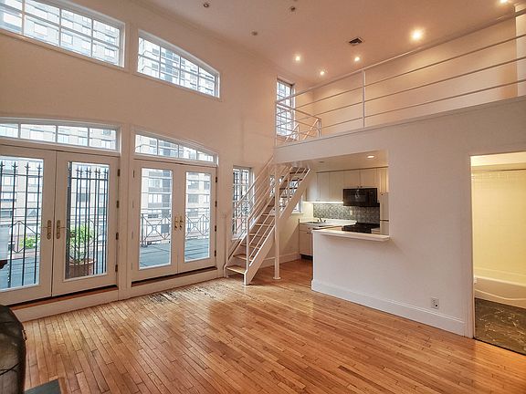 3rd image of 231 E 96th St #6FPH