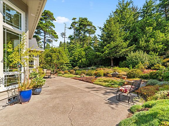 4th image of 88130 Windleaf Way