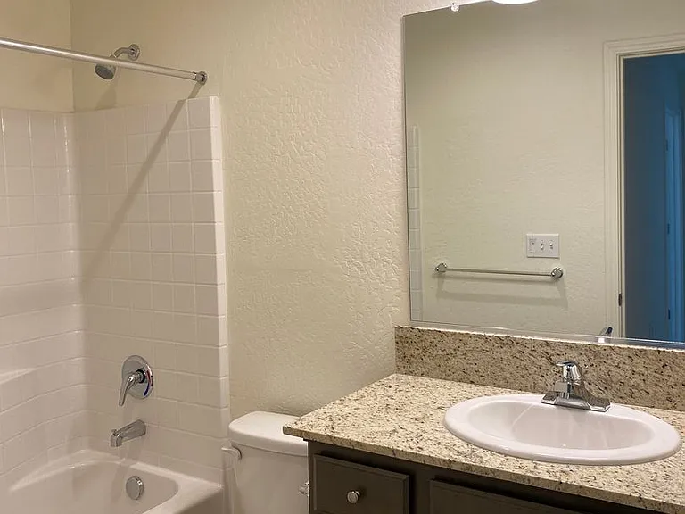 1975 W Escher Dr — Photo 12