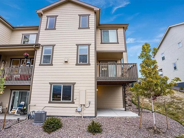 827 Marine Corps Dr — Photo 20