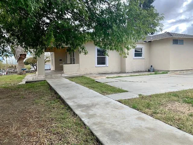4 bed, 1700 sqft, $2,250 — Photo 2