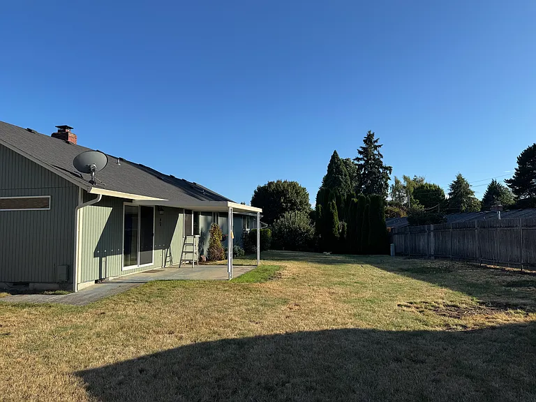 10308 NW 20th Ave — Photo 2