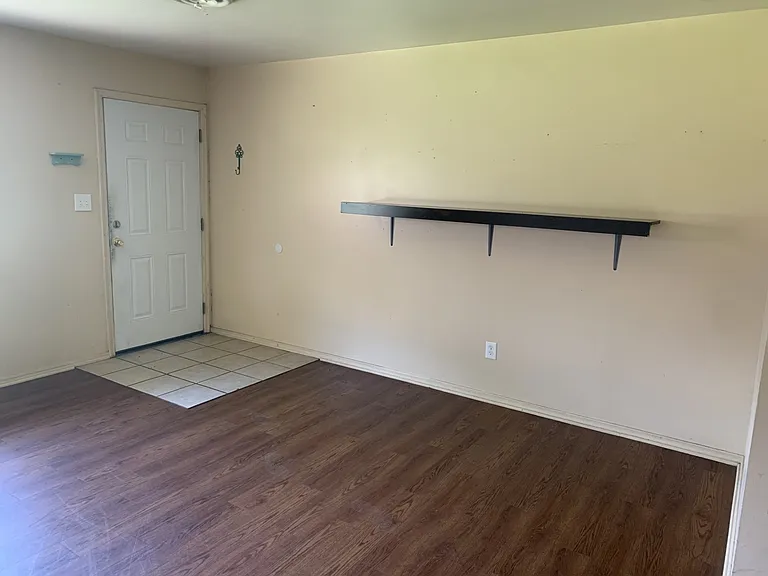 518 G St SE #A — Photo 2