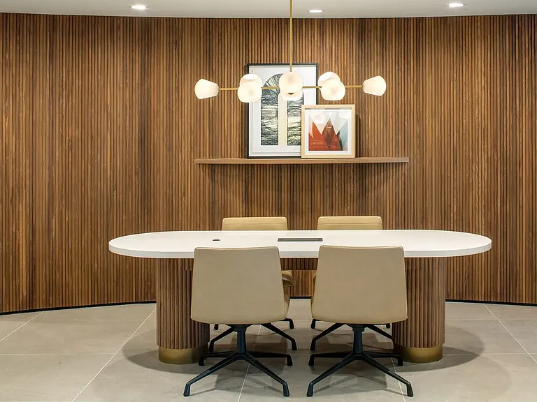 Leasing lobby with co-working space