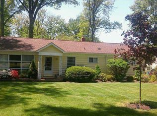 4422 Root Rd, North Olmsted, OH 44070