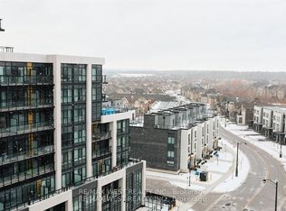 395 Dundas St W #822, Oakville, ON