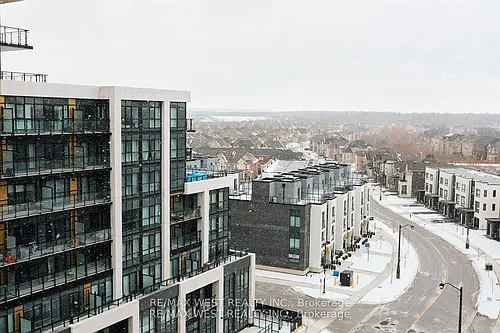 395 Dundas St W Photo 1