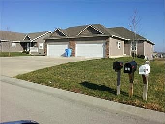1st image of 807 N Willow Point Cir