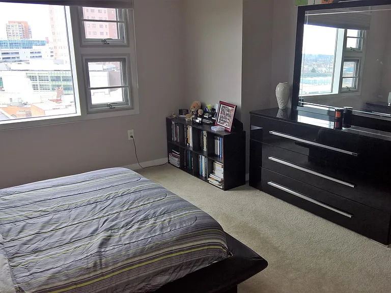 Main Bedroom2