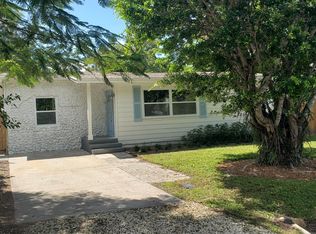 2670 Barrett Ave, Naples, FL 34112