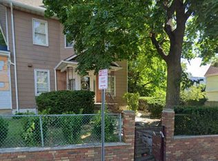32 Myrtle Ave, Jersey City, NJ 07305