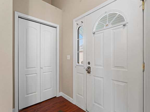5th image of 1506 Aster Ave