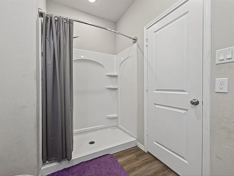 804 Pearl River Dr — Photo 18
