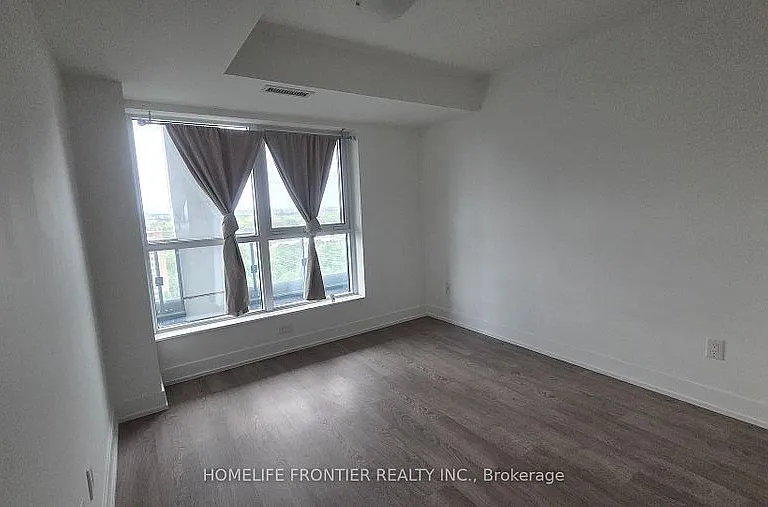 5 Mabelle Ave #1527 — Photo 4