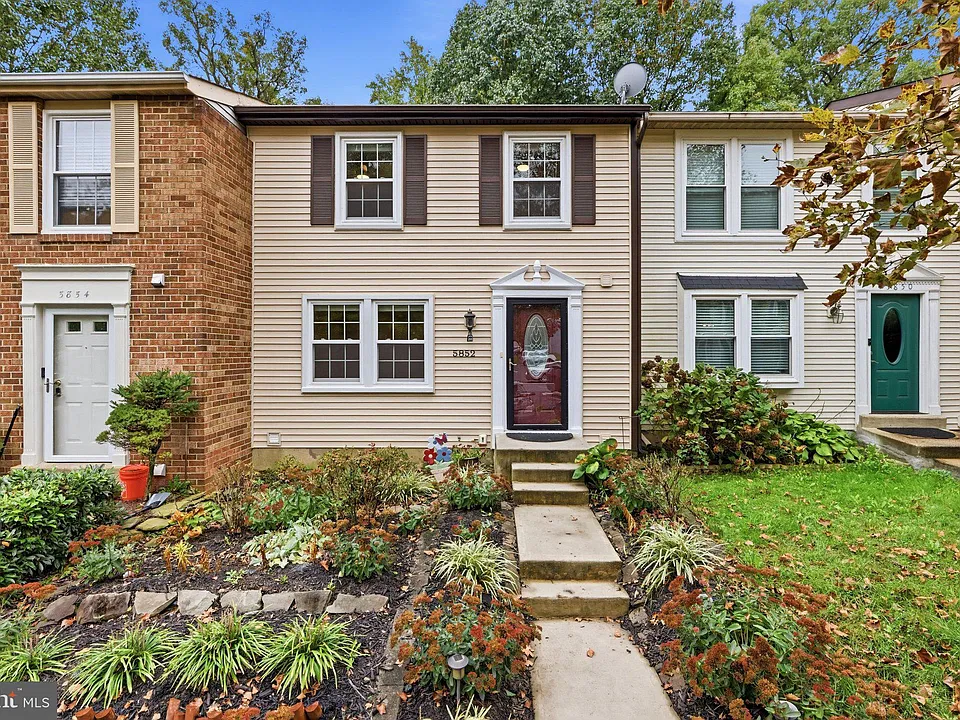 5852 Rock Forest Ct