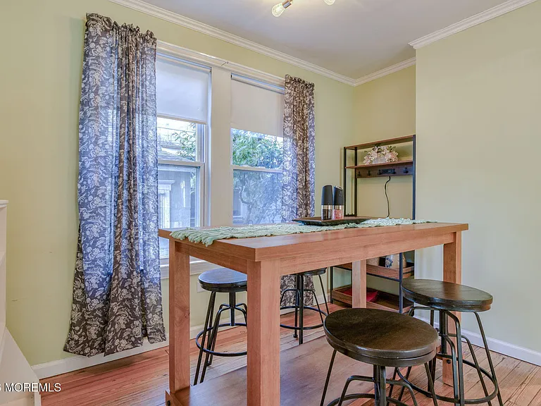 26 Heck Ave — Photo 24