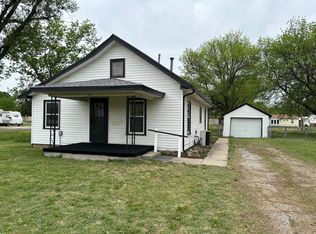 205 N Elm St, Douglass, KS 67039