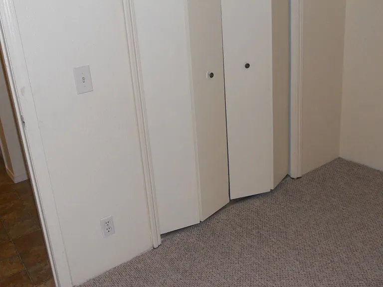 305 Bethel Dr — Photo 2
