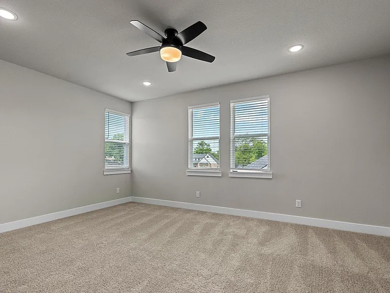 4318 Peachtree Ln — Photo 30