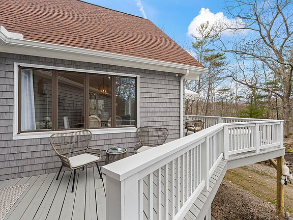 5th image of 176 Shore Road