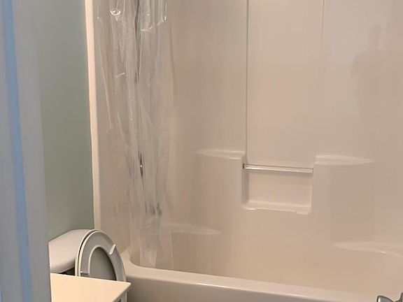 3rd image of 508 Cherry Blossom Ln