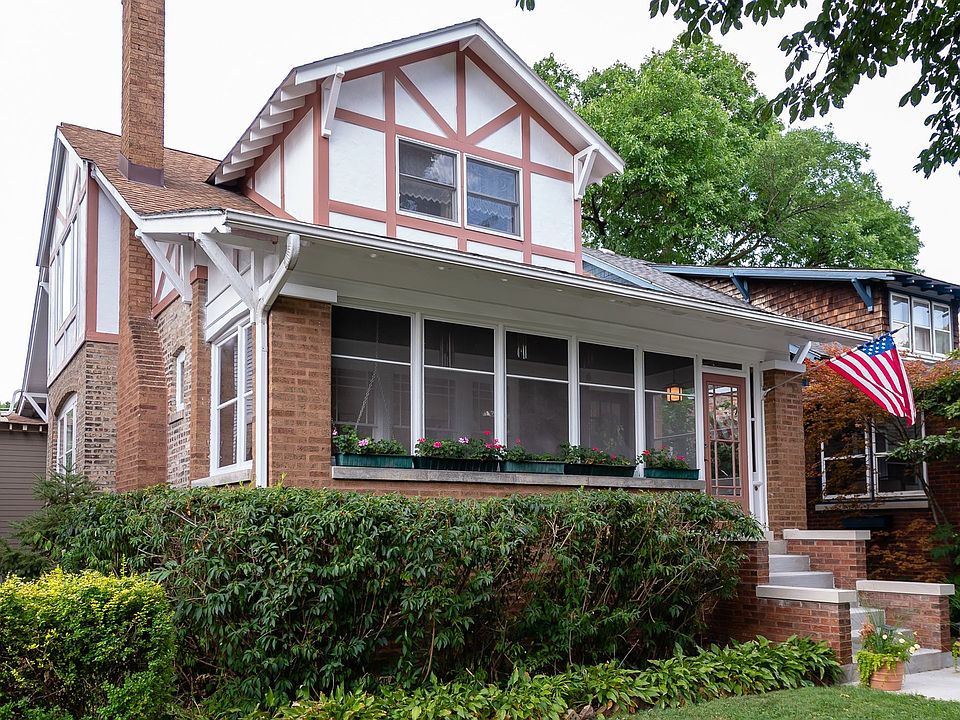 1st image of 1021 S Grove Ave